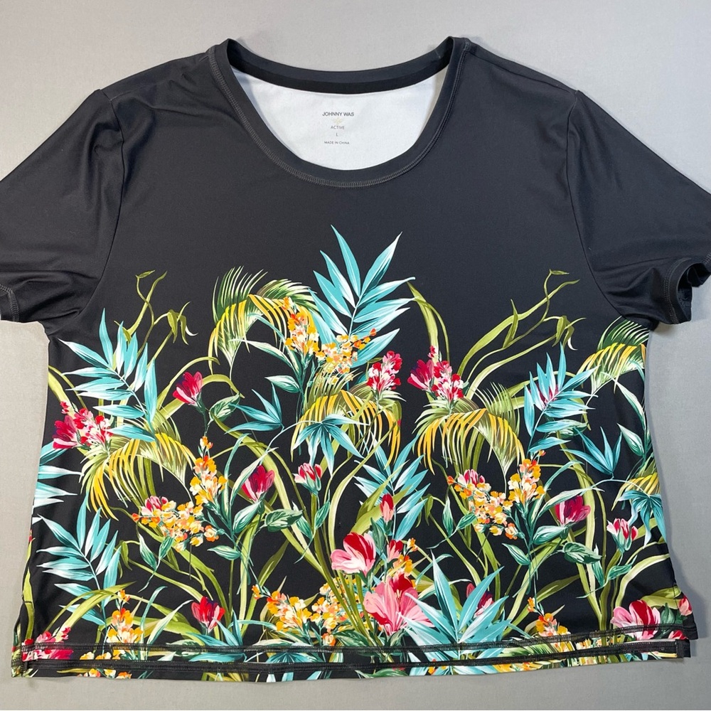 Johnny Was Bee Active Short Sleeve Step Hem Tee, Floral, Cropped - Womens Large - Picture 3 of 16